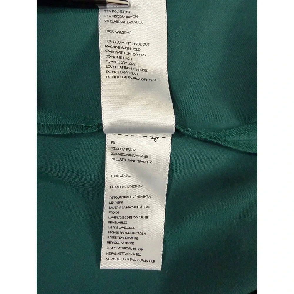 FIGS Catarina Scrub Top Womens size Large Dark Green V-Neck‎ One Pocket EUC